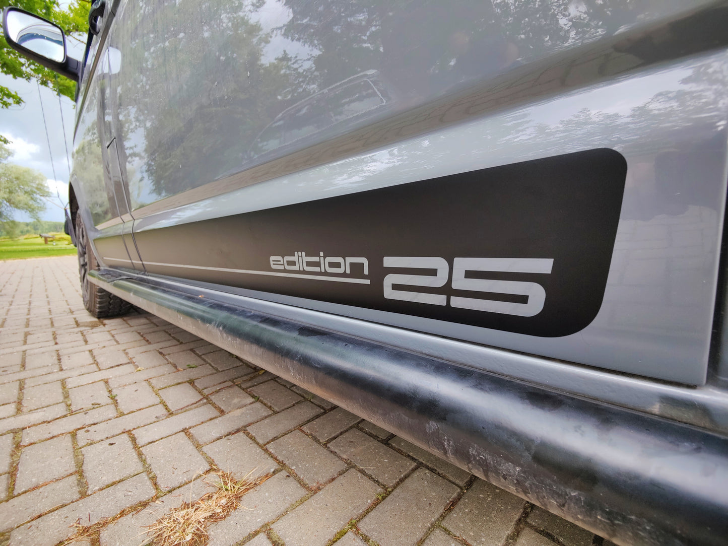 Volkswagen van - Edition 25 side stripe decal