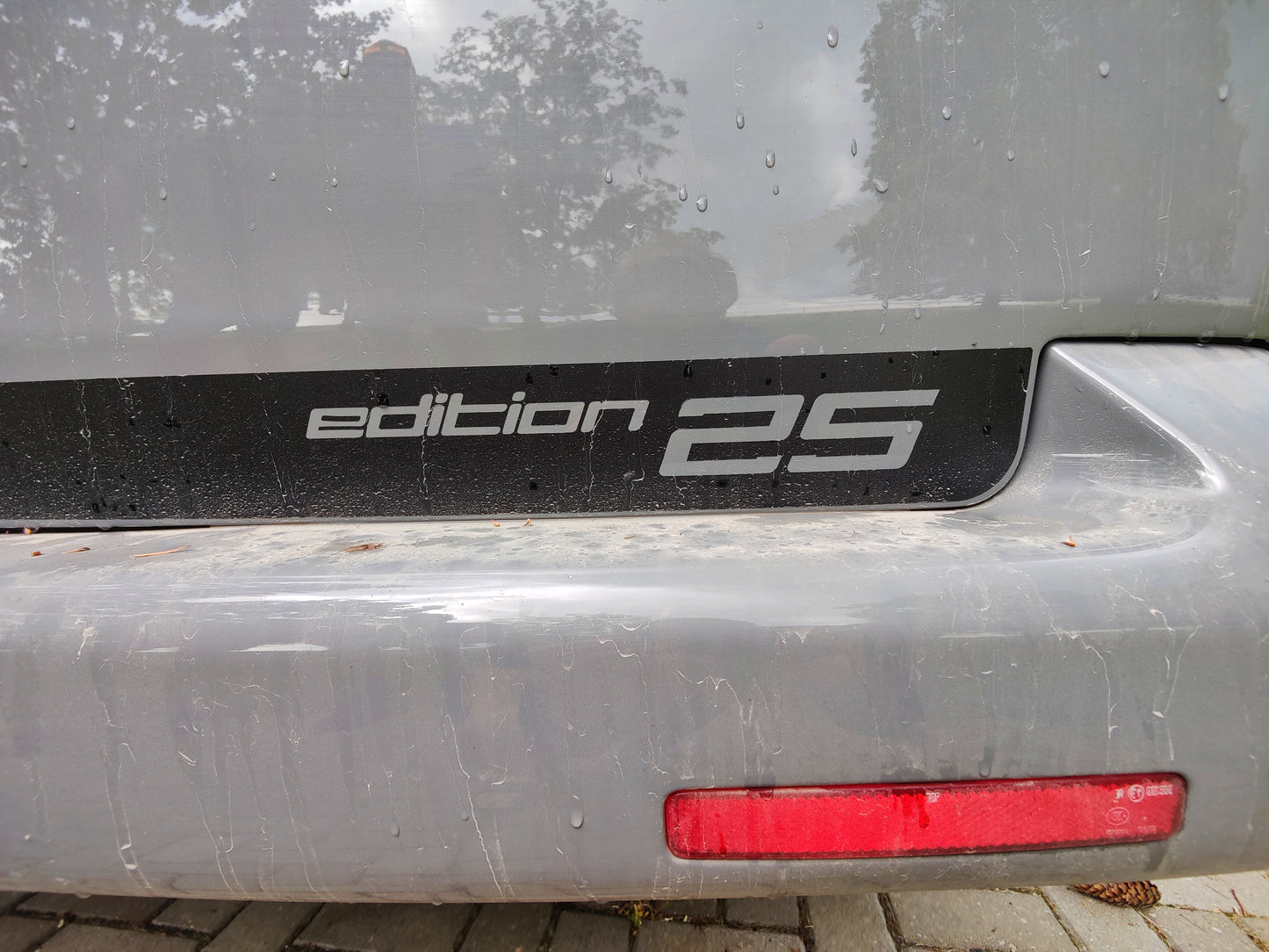 Volkswagen van - Edition 25 side stripe decal