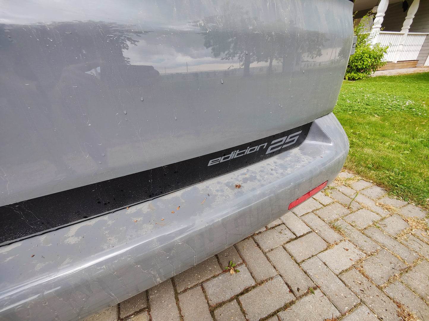 Volkswagen van - Edition 25 side stripe decal