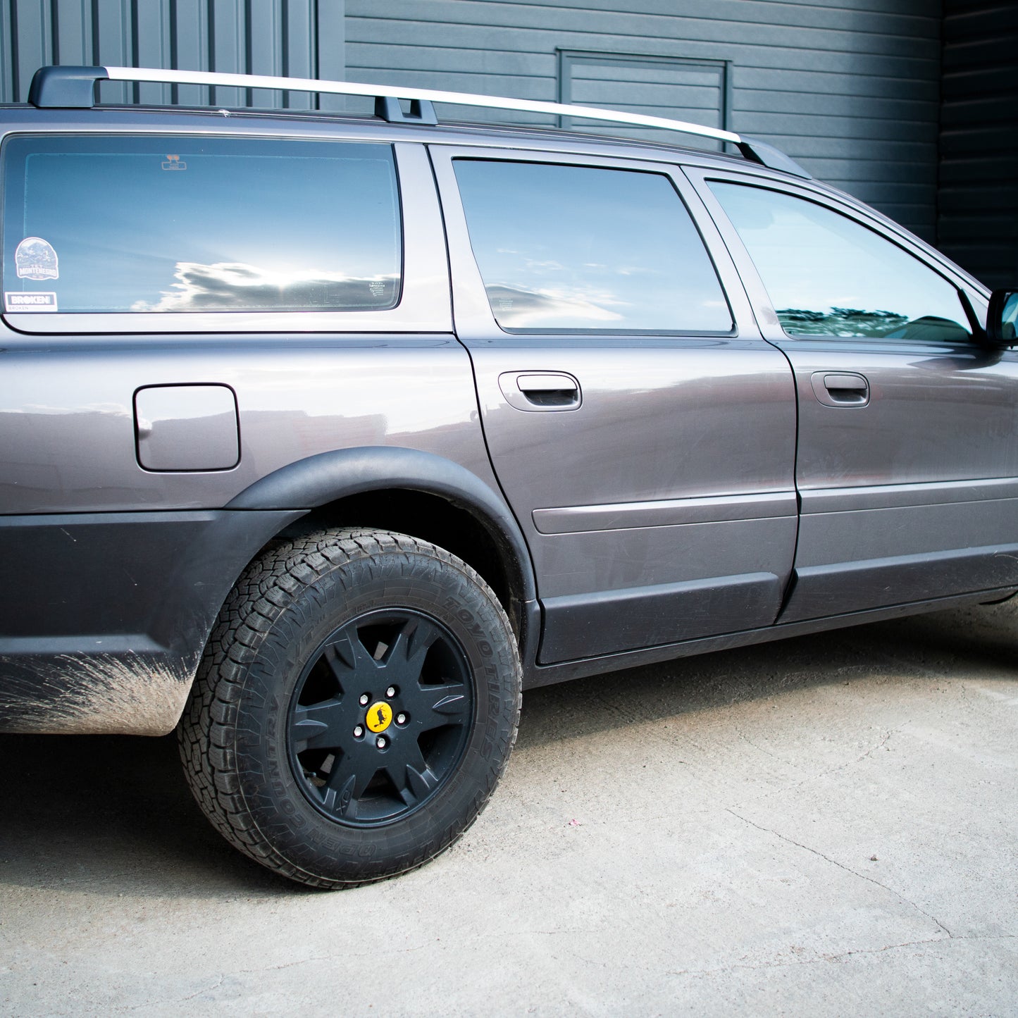 Moose Wheel Center Cap Stickers – Set of 4 – Fits Volvo Vehicles